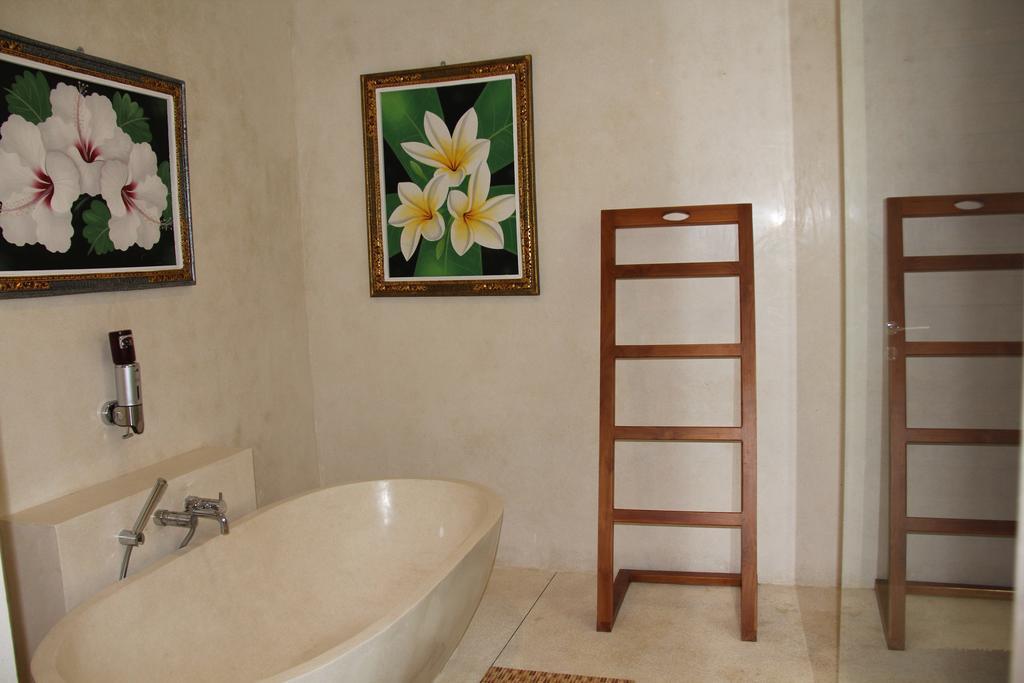 Narvik Villa Lombok Esterno foto