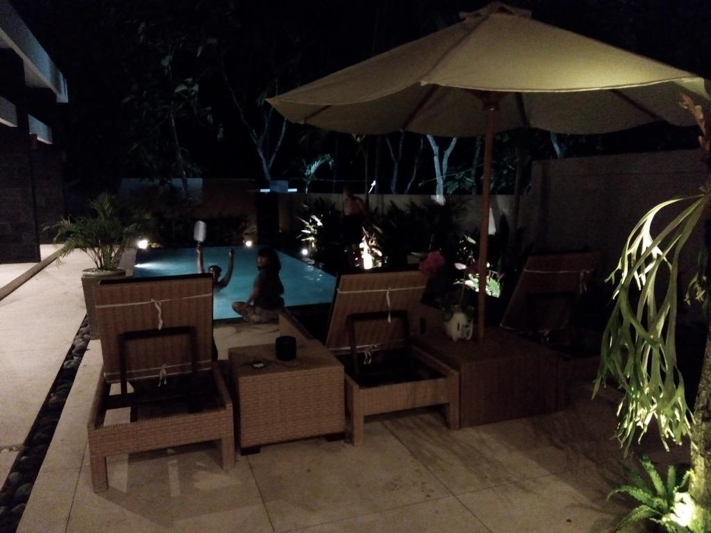 Narvik Villa Lombok Esterno foto