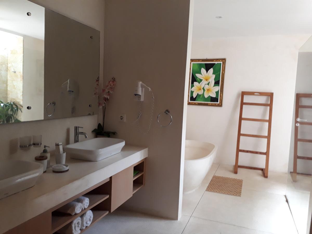 Narvik Villa Lombok Esterno foto